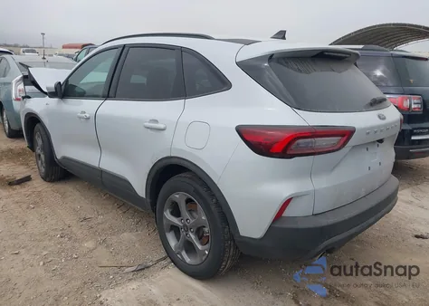 2025 Ford Escape St-Line Select z USA, uszkodzony, nr VIN 1FMCU9NAXSUB43715